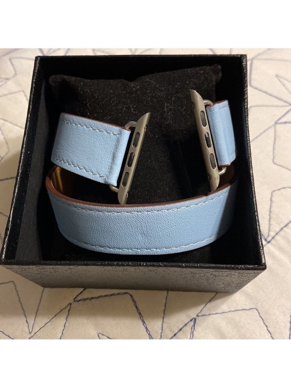 𝅺NWOT 🍏 Apple watch ⌚️ Blue Pastel Leather double wrap band